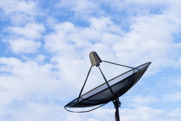 communication to far away land with satellite disk 2022 11 17 09 23 06 utc 600x400 - Location technology - What is it anyway?