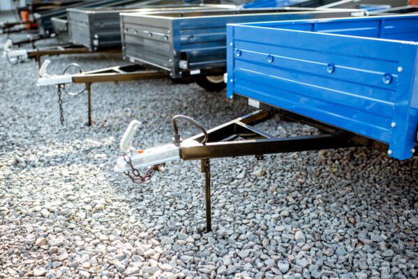 truck trailer at the agricultural shop 2021 09 04 09 04 44 utc 599x400 - Protect trailers with good anti-theft protection