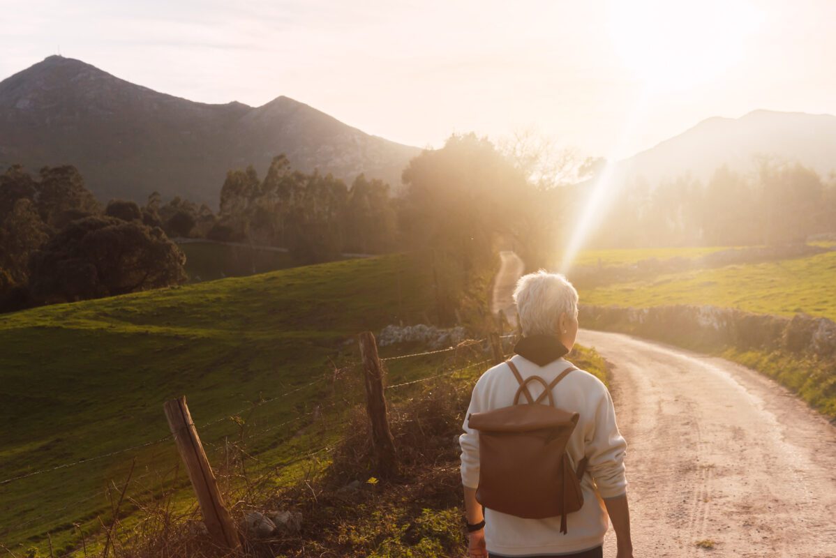 Emergency GPS transmitter - When GPS saves lives older woman hiking 2022 09 22 00 50 20 utc 1198x800 - Emergency GPS transmitter - When GPS saves lives