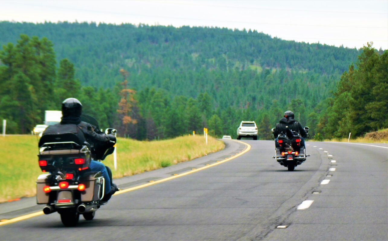 motorcycles bikers on a road trip 2022 11 08 05 59 12 utc 1285x800 - Motorcycle trips