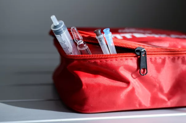 First aid kit car First aid kit car