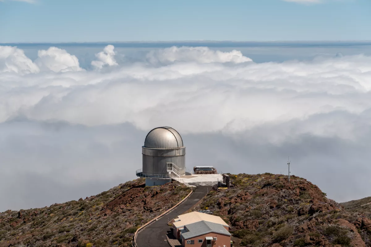 scenic view of the famous astronomy observatories 2023 03 03 01 59 57 utc 1200x800 - Azimuth GPS - what is it actually?